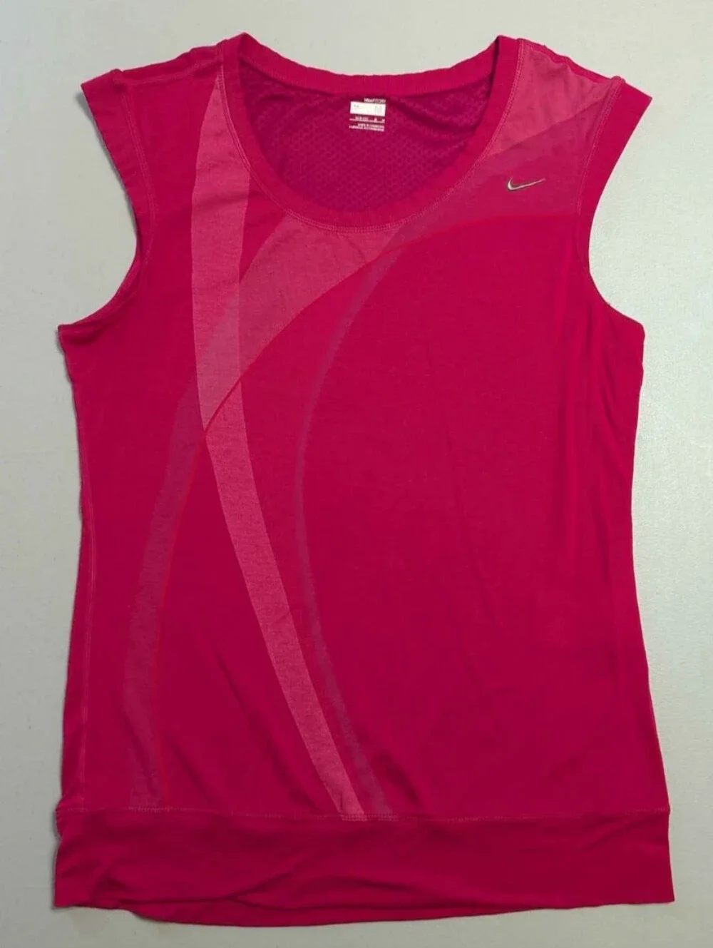 Women's medium pink Nike shirt